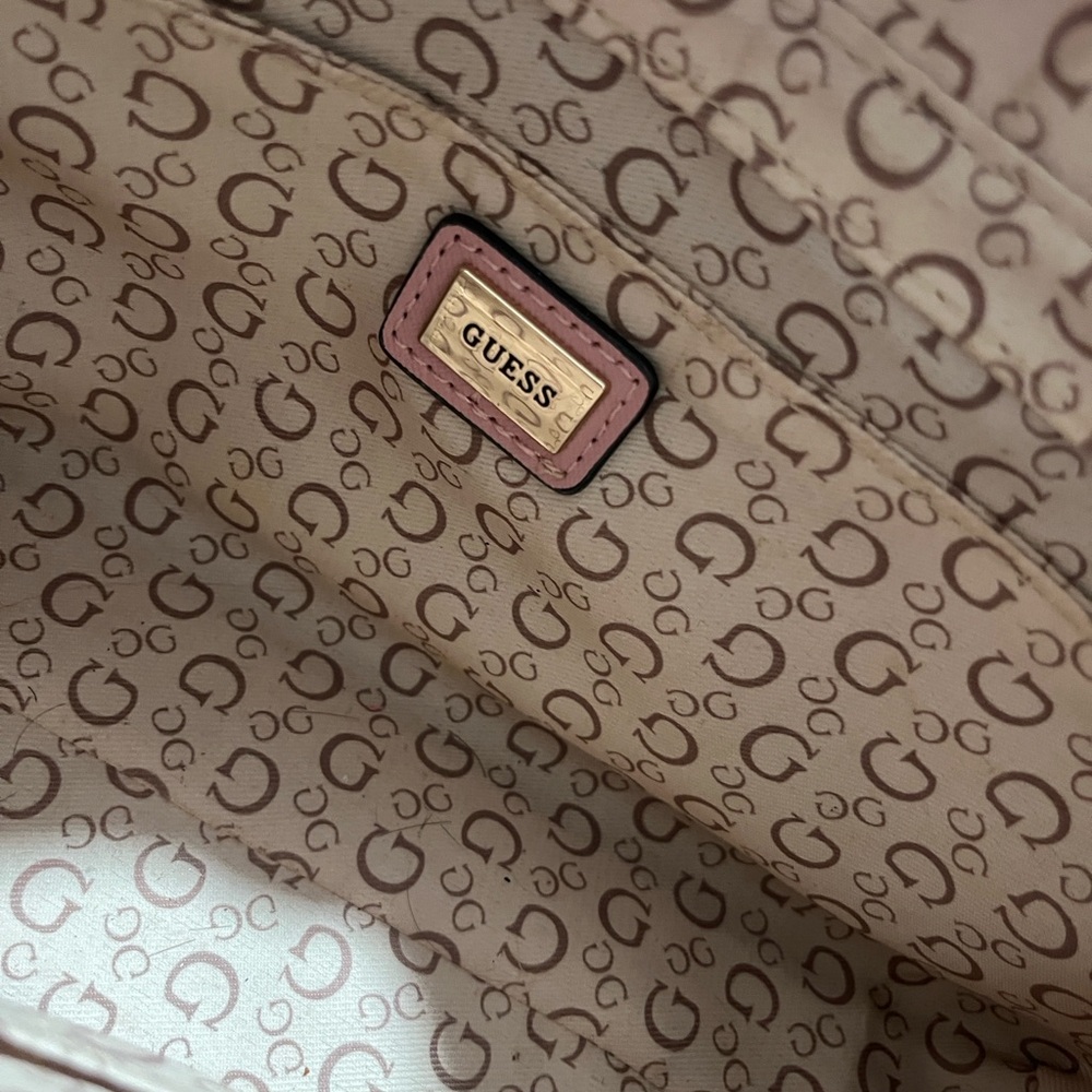 Guess Pink Shoulder Bag with Gold Chain Accent - Picture 3 of 5